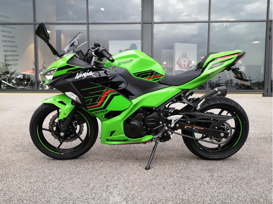 KAWASAKI NINJA 400