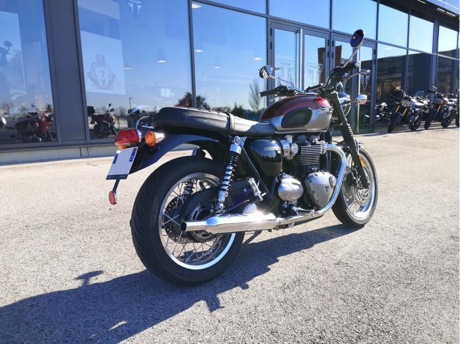 TRIUMPH BONNEVILLE T120