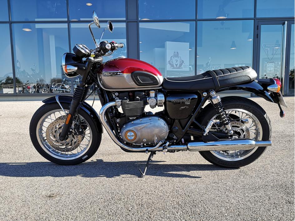 TRIUMPH BONNEVILLE T120
