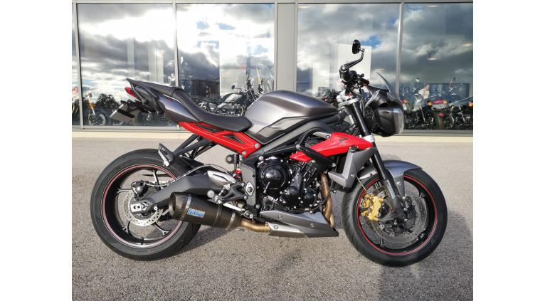 TRIUMPH STREET TRIPLE 675 R
