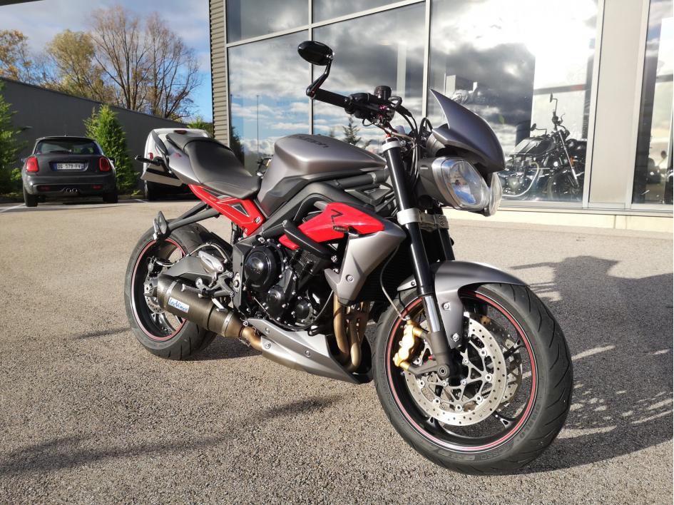 TRIUMPH STREET TRIPLE 675 R
