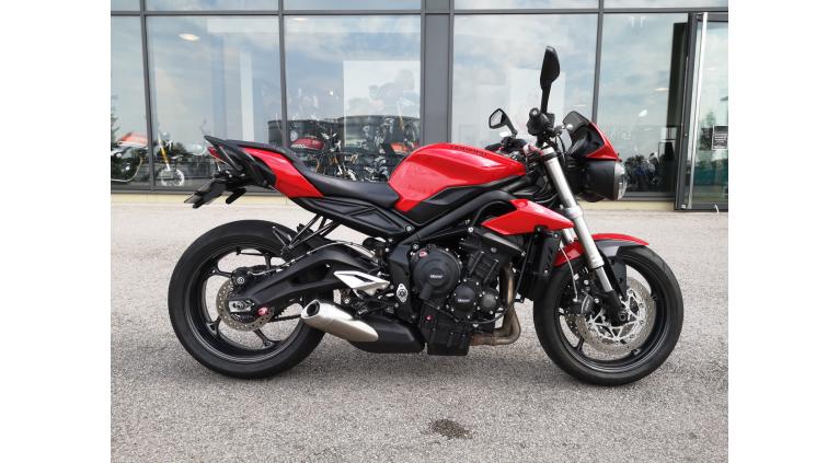 TRIUMPH STREET TRIPLE 660 S A2