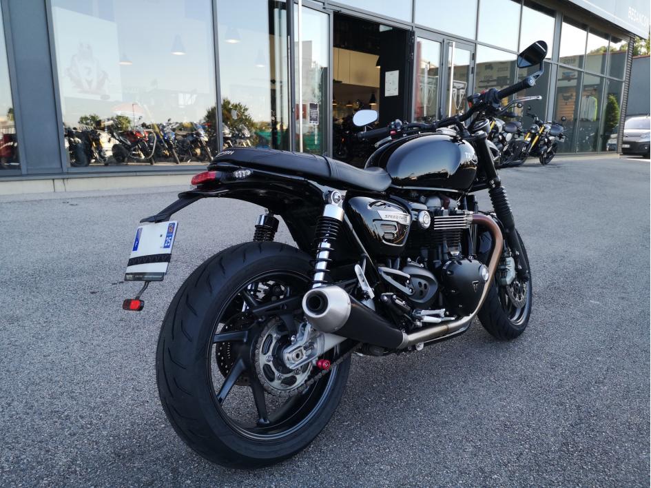 TRIUMPH SPEED TWIN 1200