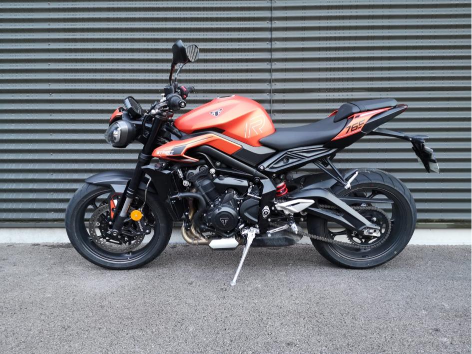 TRIUMPH STREET TRIPLE 765 R A2
