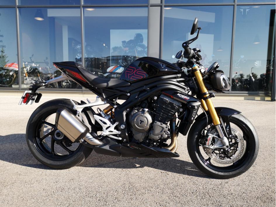 TRIUMPH SPEED TRIPLE 1200 RS