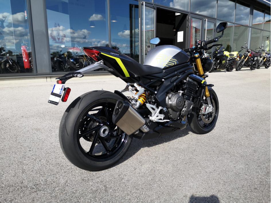 TRIUMPH SPEED TRIPLE 1200 RS