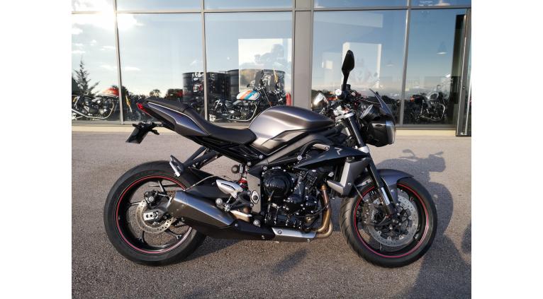 TRIUMPH STREET TRIPLE 675 R