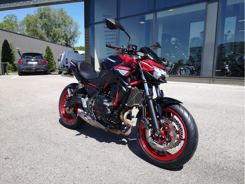 KAWASAKI Z 650 (47.5CV)