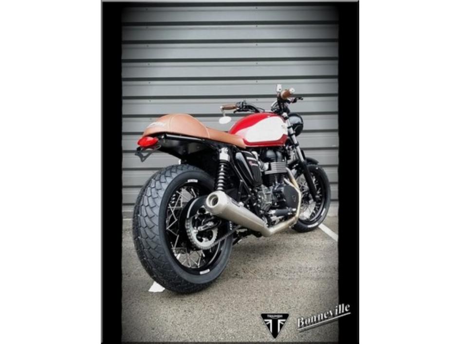 BONNEVILLE sur la base d'une Bonneville Newchurch