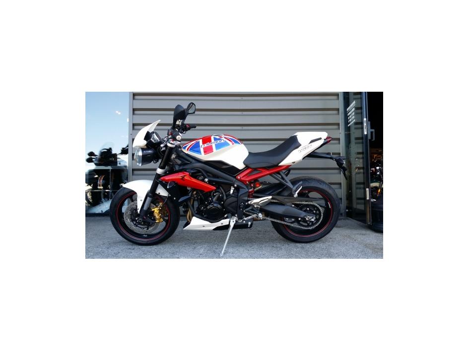 Street R 